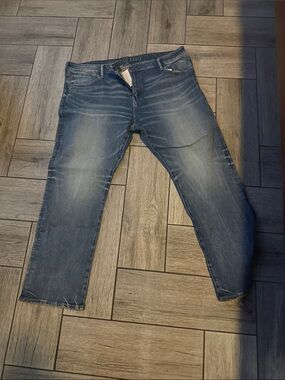 American Eagle Outfitters Faded Blue Relaxed Jeans